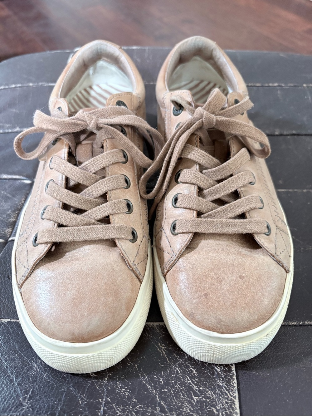 Taos plim soul lux Tan size 7